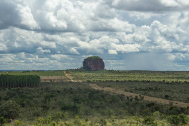 Brezilya Cerrado 'sunun güzel manzarası ve bonservis tepesi