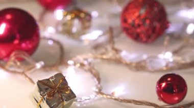  Noel atmosferinde hediye kutusu