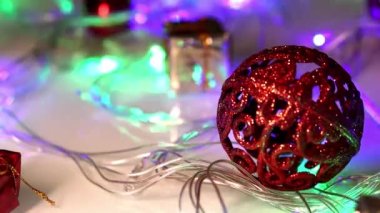 Noel 'de kırmızı top kürede