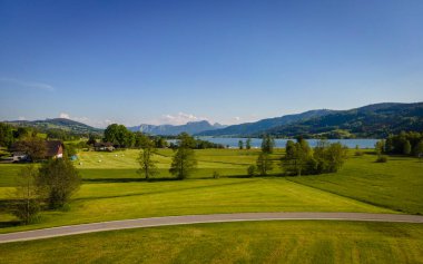Avusturya 'nın Irrsee çevresindeki harika yerel dinlenme alanı