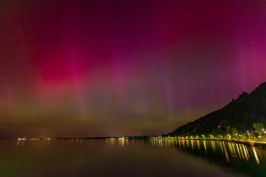 Avusturya ve Constance Gölü üzerinde fantastik Kuzey Işıkları