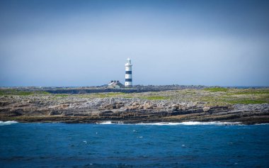 İrlanda 'da Inishmore' da County Galway 'deki Eeragh Deniz Feneri