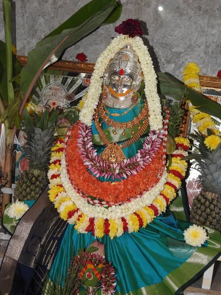 Bangalore Karnataka India Aug 2022 Closeup Beautiful Goddess Vara Mahalakshmi — Stok fotoğraf