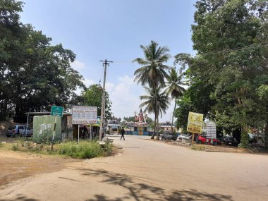 Mandya, Karnataka, Hindistan-25 Nisan 2023: Mandya Bölgesi, Srirangapatna 'da yer alan güzel turistik yer Balmuri Şelalesinin kapatılması.