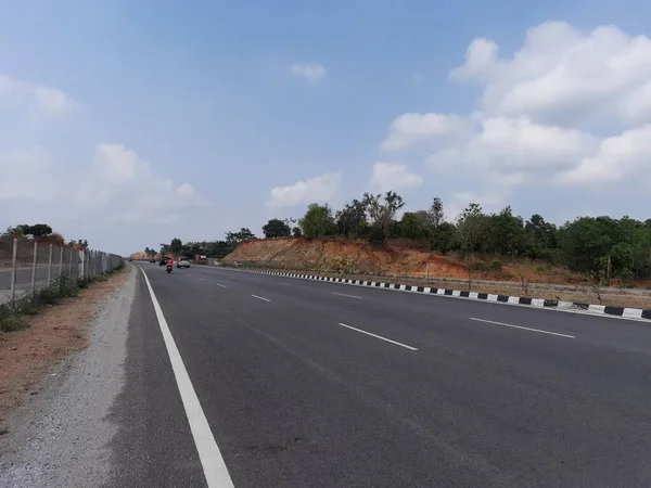 インド カルナータカ州ラマナガル2023年4月25日美しいラマナガラの閉鎖Nh275新高速道路とラマデバラ — ストック写真