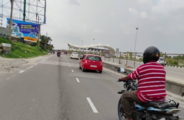 Bangalore, Karnataka, Hindistan-Haziran 02-2024: Mysuru Bengaluru Otoyolu NH-275, Toll Koleksiyonu için Birinci Aşama.