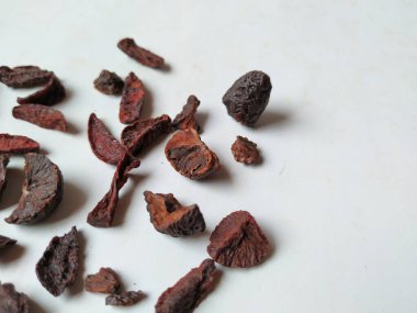 Adike ya da Areca 'ya yakın plan beyaz arkaplanda izole edilmiş desen ve dokuyu dilimler.