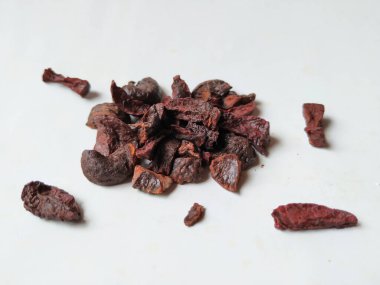 Adike ya da Areca 'ya yakın plan beyaz arkaplanda izole edilmiş desen ve dokuyu dilimler.