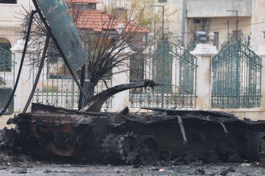 İsrail 'in hedeflediği Suriye askeri üssünde askeri uçak ve füzeler. Orta Doğu 'da çatışma. Suriye Ocak 02, 2025