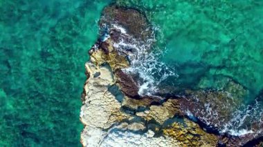 Suriye 'den insansız hava aracı atışı, Esad' ın düşüşünden sonra Suriye 'de yaşam. Latakia, 15 Ocak 2025