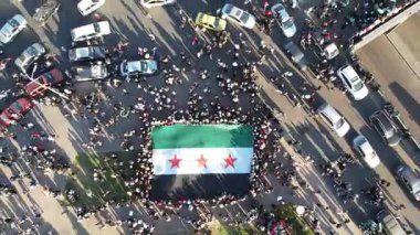 Şam 'ın havadan görünüşü. Başer el Esad rejiminin devrilmesini kutlayan Suriyeliler. Suriye, 12 Aralık 2024