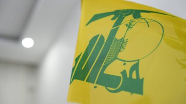 Orta Doğu çatışması, Lübnan bayrağında Hizbullah.