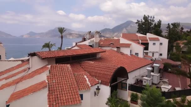 Gyönyörű Tetős Házak Fethiey Ben Oludenizben Kiváló Minőségű Felvételek — Stock videók