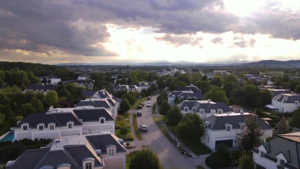 从空中俯瞰美国郊区 日落时间 高质量的4K镜头 — 图库视频影像