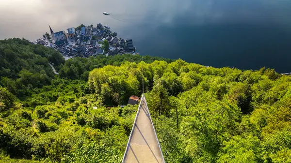Hallstatt Skywalk Platformu, Hallstatter Avusturya 'yı görün, Alps Dağları, Stock fotoğrafı. Yüksek kalite fotoğraf