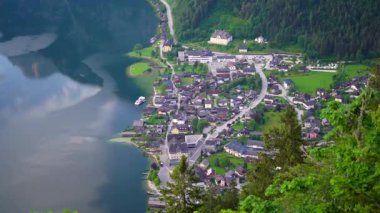 Hallstatt Köyü, Alps Dağları 'nın Avusturya Stok Video' sunun arka planı. Yüksek kalite 4k görüntü