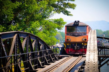 Tayland kanchanaburi kwai nehri geçerken ölüm Demiryolları yolda asker mahkumlar tarafından İkinci Dünya Savaşı tarihi builted bu Demiryolları önemli hedefinin çalışan trenler