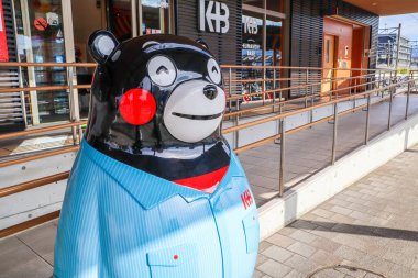 Kumamon, Kumamoto Bölgesi Maskotu Kumamoto Meydanı 'nda.