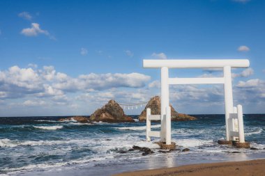 Futamigaura Torii (Itoshima Şehri, Fukuoka Bölgesi)