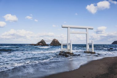 Futamigaura Torii (Itoshima Şehri, Fukuoka Bölgesi)