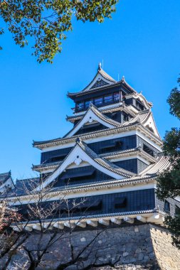 Kumamoto Kalesi Japonya 'nın Kyushu şehrindeki en etkileyici kalelerden biridir..
