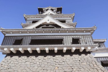 Kumamoto Kalesi Japonya 'nın Kyushu şehrindeki en etkileyici kalelerden biridir..