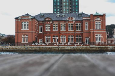 Kitakyushu, Japonya 'da Klasik Mimariyle Sahne Rıhtımı Görünümü