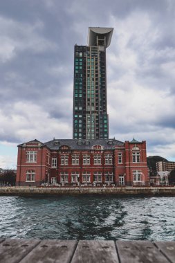 Kitakyushu, Japonya 'da Klasik Mimariyle Sahne Rıhtımı Görünümü