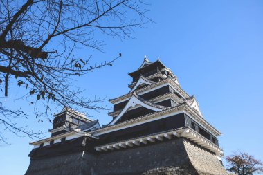 Kumamoto Kalesi Japonya 'nın Kyushu şehrindeki en etkileyici kalelerden biridir..
