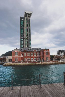 Kitakyushu, Japonya 'da Klasik Mimariyle Sahne Rıhtımı Görünümü