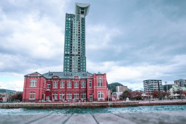 Kitakyushu, Japonya 'da Klasik Mimariyle Sahne Rıhtımı Görünümü