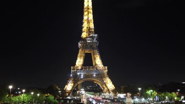 Ейфелева Вежа Блимає Вночі — стокове відео