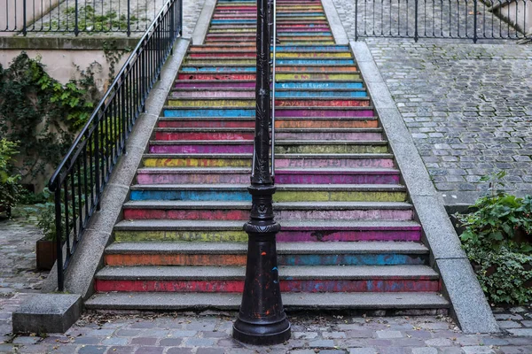 Diciembre 2019 Coloridos Pasos Una Calle Montmartre Imagen de archivo