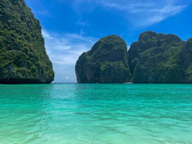 Koh Phi Tayland 'daki Maya Körfezi plajı. Maya Körfezi Koh Phi Phi Krabi Tayland.