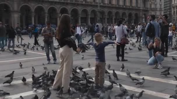Tourists Take Selfies While Feeding Pigeons Square Duomo Cathedral Milan — Stock Video