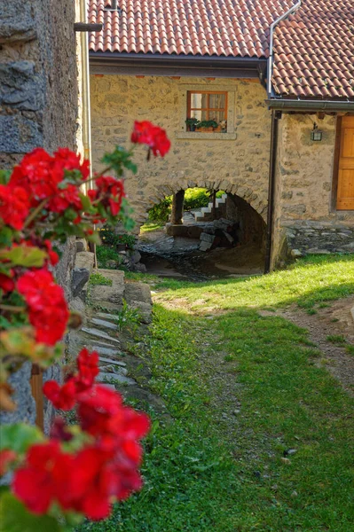 Irone Village Alpin Médiéval Dans Trentin Italie Une Destination Touristique — Photo