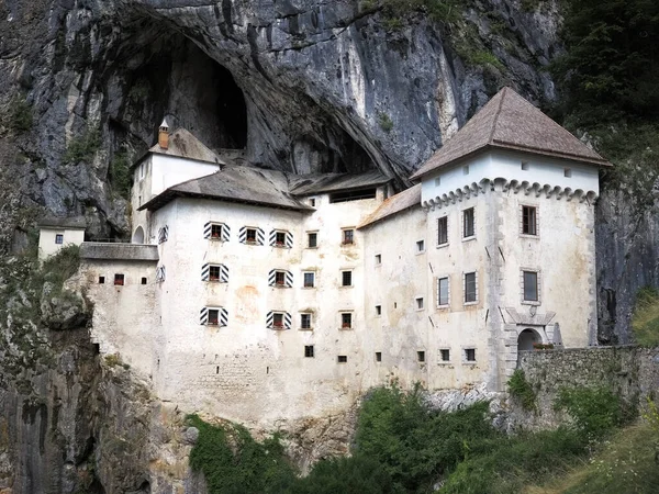 Affascinante Castello Predjama Situato Slovenia — Foto Stock