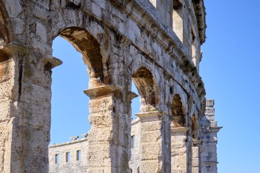 Pula, Hırvatistan 'ın Pula kentinde bulunan Roma amfitiyatrosu Pula Arena