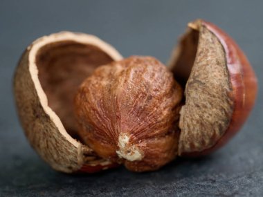 Açık fındıklı makro fotoğrafı kapat.