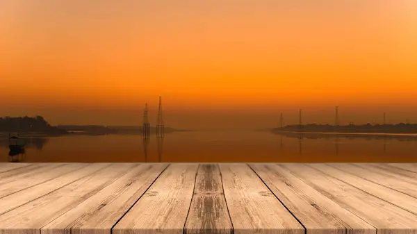 Ürün görüntüleme ya da çalışma montajı için soyut bulanık arkaplan içeren boş bir masa üstü.