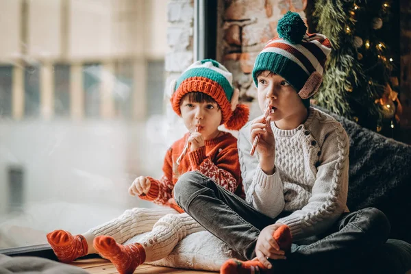 Two Little Brother Boys Sitting Window Waiting Christmas Santa Claus — Stock Photo, Image