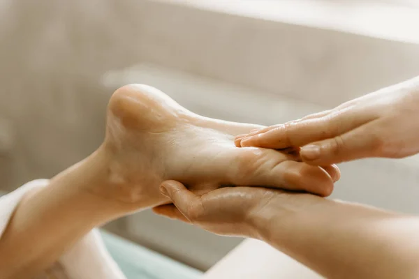 Professional Doctor Physiotherapist Makes Foot Massage Young Woman Therapeutic Massage — Stockfoto