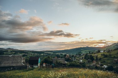 Doğu Avrupa 'nın dağ manzaraları. Batı Ukrayna 'nın manzaraları, Ukrayna' nın Karpatya manzaraları.