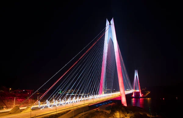 Yavuz Sultan Selim Bridge Exposição Noturna Istambul Turquia Ponte Yavuz — Fotografia de Stock
