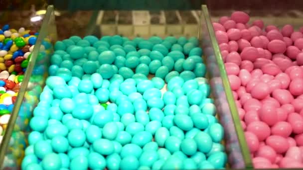 Αμυγδάλου Candies Colorful Καραμέλες Φόντο Πάνω Άποψη Αμυγδάλου Γλυκά Γιορτή — Αρχείο Βίντεο