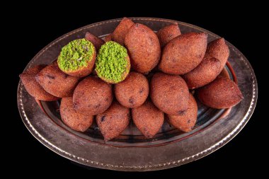 Kibbeh, Orta Doğu mutfağında (Türkçe: icli kofte) popüler bir yemektir. Türk özel gıdası icli kofte yerli Türk Gıda Konsepti Ramazan Bayramı, Kurban Bayramı.