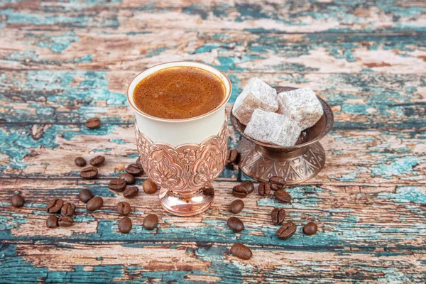 Türkischer Kaffee Kaffee Mit Kaffeebohnen Türkischer Kaffee Und Türkische Freude — Stockfoto