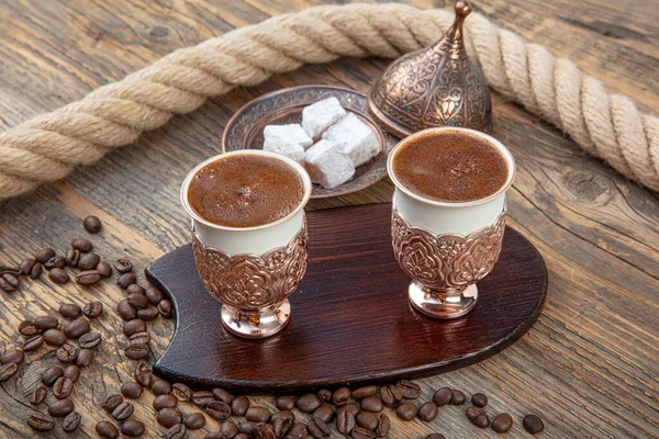 Türk Kahvesi Konsepti Bir Fincan Kahve Ahşap Arka Planda Kahve — Stok fotoğraf