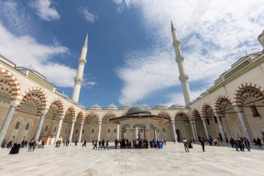 İstanbul, Türkiye 21 Nisan 2023; İstanbul Camlika Camii; Camlica Tepesi Camii 'nin inşaatı altındaki büyük camiler.