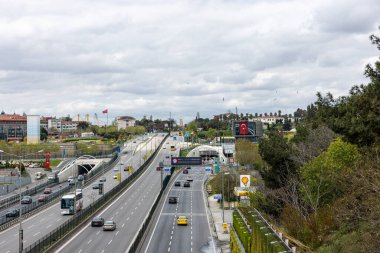İstanbul, Türkiye 23 Nisan 2023; Avrasya Tüneli (Avrasya Tuneli) veya İstanbul Boğazı Otoyolu Geçiş Projesi. Asya ve Avrupa 'yı birbirine bağlayan bir tünel. Tünel 20 Aralık 2016 'da açıldı.